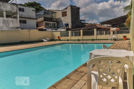 Apartamento à venda com 60m², 3 quartos e 3 vagas Apartamento à venda com 60m², 3 quartos e 3 vagasPiscina