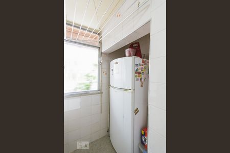 Apartamento à venda com 60m², 3 quartos e 3 vagas Apartamento à venda com 60m², 3 quartos e 3 vagasCozinha e Área de Serviço