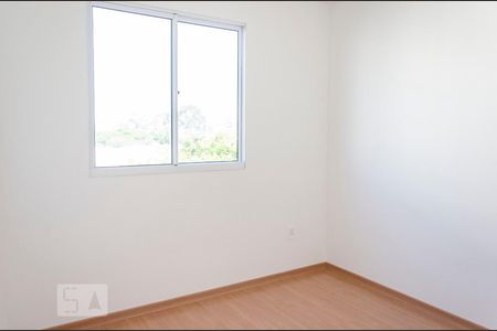 Dormitório 2 de apartamento para alugar com 2 quartos, 42m² em São José, Canoas