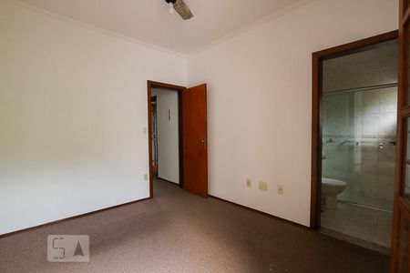 Casa à venda com 300m², 4 quartos e 2 vagas Casa à venda com 300m², 4 quartos e 2 vagasQuarto 4