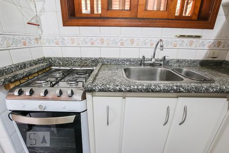 Casa à venda com 300m², 4 quartos e 2 vagas Casa à venda com 300m², 4 quartos e 2 vagasCozinha