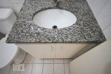 Detalhe do Banheiro de apartamento para alugar com 2 quartos, 52m² em Paraisópolis, São Paulo
