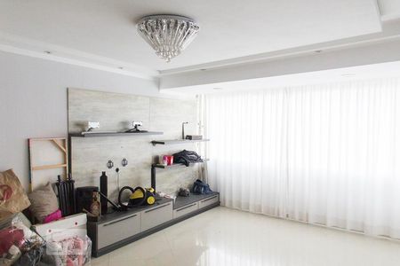 Sala 1 de casa para alugar com 3 quartos, 200m² em Conceição, Diadema