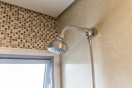 Apartamento à venda com 59m², 1 quarto e 2 vagas Apartamento à venda com 59m², 1 quarto e 2 vagasDetalhe do Banheiro Social