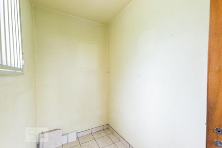 Apartamento à venda com 135m², 3 quartos e 2 vagas Apartamento à venda com 135m², 3 quartos e 2 vagasQuarto de Serviço