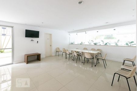 Apartamento à venda com 135m², 3 quartos e 2 vagas Apartamento à venda com 135m², 3 quartos e 2 vagasSalão de Festas