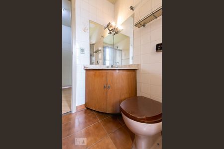 Apartamento à venda com 135m², 3 quartos e 2 vagas Apartamento à venda com 135m², 3 quartos e 2 vagasBanheiro 1