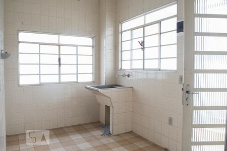 ÁREA DE SERVIÇO de casa para alugar com 1 quarto, 65m² em Vila Palmeiras, São Paulo