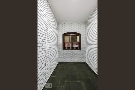 Casa à venda com 411m², 4 quartos e 4 vagas Casa à venda com 411m², 4 quartos e 4 vagasQuarto 4