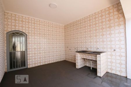 Casa à venda com 411m², 4 quartos e 4 vagas Casa à venda com 411m², 4 quartos e 4 vagasÁrea de Serviço