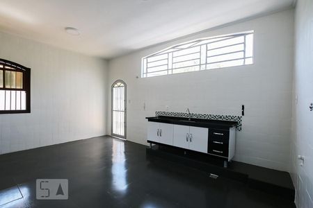 Casa à venda com 411m², 4 quartos e 4 vagas Casa à venda com 411m², 4 quartos e 4 vagasCozinha