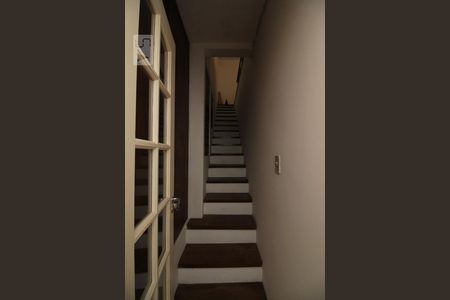 Apartamento à venda com 150m², 2 quartos e 1 vagaEscada