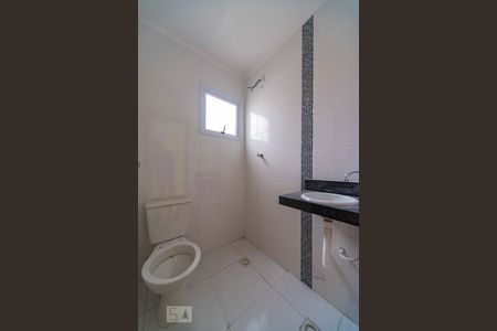 Banheiro  de apartamento para alugar com 2 quartos, 50m² em Parque Oratório, Santo André