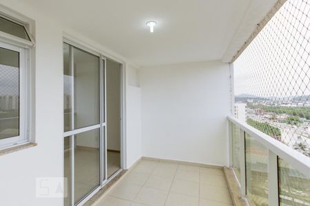 Varanda Sala de apartamento à venda com 2 quartos, 70m² em Jacarepaguá, Rio de Janeiro