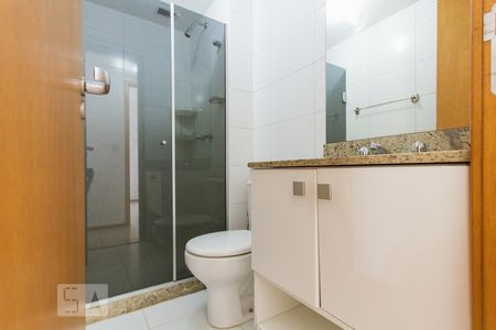 Banheiro Social de apartamento à venda com 2 quartos, 70m² em Jacarepaguá, Rio de Janeiro