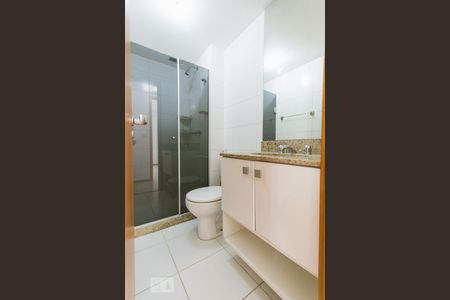 Banheiro Social de apartamento à venda com 2 quartos, 70m² em Jacarepaguá, Rio de Janeiro
