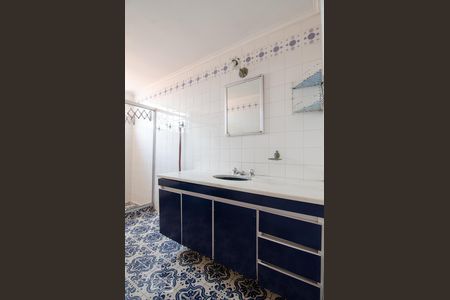 Casa para alugar com 228m², 5 quartos e 4 vagasBanheiro