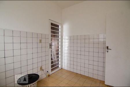 Casa para alugar com 228m², 5 quartos e 4 vagasEdicula