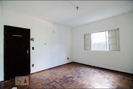 Casa para alugar com 228m², 5 quartos e 4 vagasEdicula