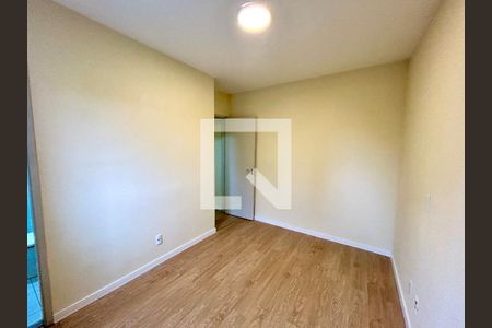 Quarto Suíte de apartamento para alugar com 2 quartos, 52m² em Jardim Flor da Montanha, Guarulhos