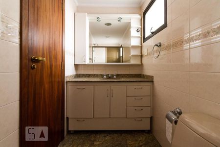 Apartamento à venda com 110m², 3 quartos e 1 vaga Apartamento à venda com 110m², 3 quartos e 1 vagaBanheiro Suíte