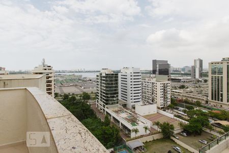 Apartamento para alugar com 140m², 4 quartos e 2 vagas Apartamento para alugar com 140m², 4 quartos e 2 vagasVista Área Externa - Segundo Andar