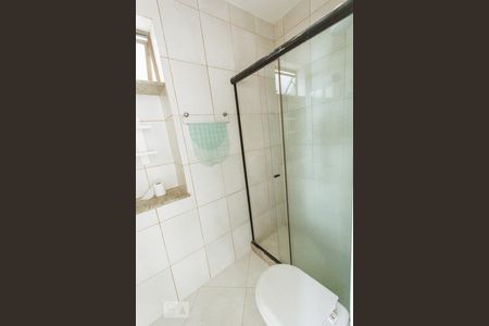 Apartamento para alugar com 140m², 4 quartos e 2 vagas Apartamento para alugar com 140m², 4 quartos e 2 vagasBanheiro Quarto 4 - Suíte 2 (Segundo Andar)