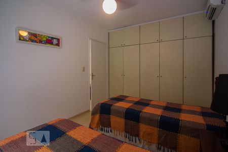 Quarto de apartamento para alugar com 1 quarto, 45m² em Auxiliadora, Porto Alegre