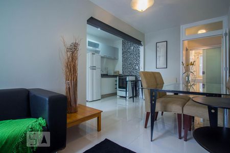 Sala de apartamento para alugar com 1 quarto, 45m² em Auxiliadora, Porto Alegre