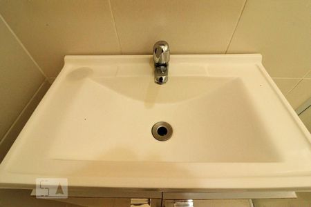 Apartamento para alugar com 60m², 1 quarto e sem vagaBanheiro