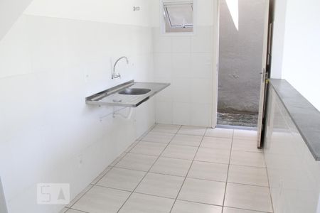 Cozinha de casa de condomínio para alugar com 3 quartos, 83m² em Jardim Copacabana, Jundiaí