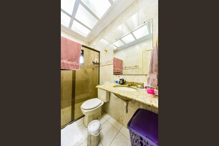 Apartamento à venda com 167m², 4 quartos e 2 vagas Apartamento à venda com 167m², 4 quartos e 2 vagasBanheiro Social