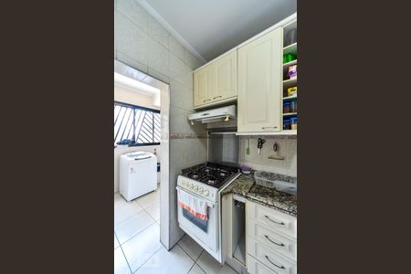 Apartamento à venda com 167m², 4 quartos e 2 vagas Apartamento à venda com 167m², 4 quartos e 2 vagasCozinha