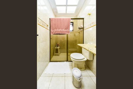 Apartamento à venda com 167m², 4 quartos e 2 vagas Apartamento à venda com 167m², 4 quartos e 2 vagasBanheiro Social