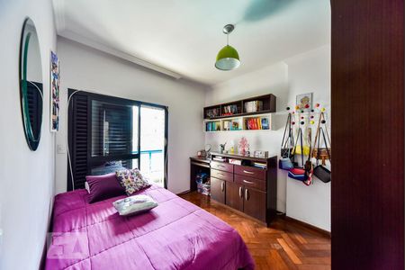 Apartamento à venda com 167m², 4 quartos e 2 vagas Apartamento à venda com 167m², 4 quartos e 2 vagasQuarto 2