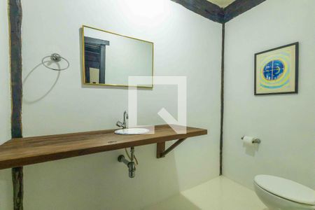 Casa à venda com 400m², 4 quartos e 4 vagas Casa à venda com 400m², 4 quartos e 4 vagasLavabo