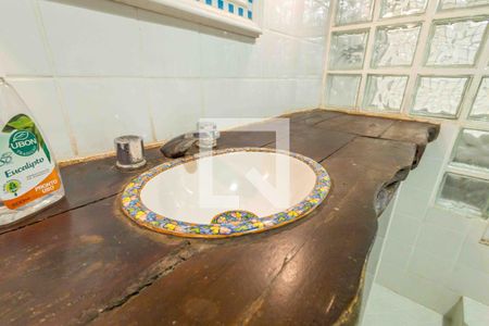 Casa à venda com 400m², 4 quartos e 4 vagas Casa à venda com 400m², 4 quartos e 4 vagasBanheiro da Suíte 2