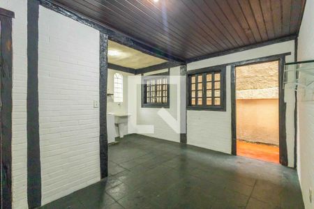 Casa à venda com 400m², 4 quartos e 4 vagas Casa à venda com 400m², 4 quartos e 4 vagasÁrea de Serviço