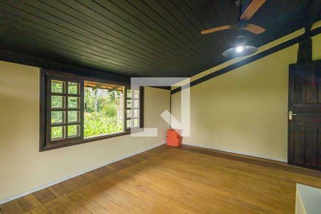 Casa à venda com 400m², 4 quartos e 4 vagas Casa à venda com 400m², 4 quartos e 4 vagasQuarto 2