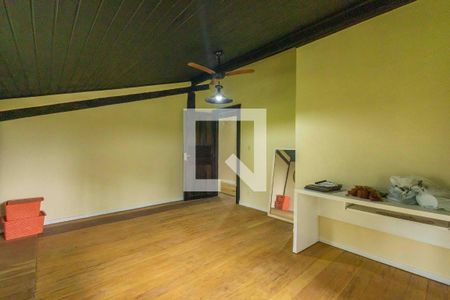 Casa à venda com 400m², 4 quartos e 4 vagas Casa à venda com 400m², 4 quartos e 4 vagasQuarto 2