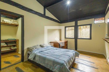 Casa à venda com 400m², 4 quartos e 4 vagas Casa à venda com 400m², 4 quartos e 4 vagasSuíte 2