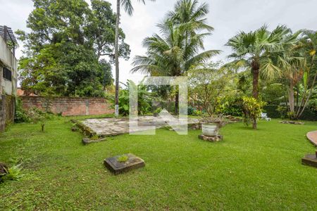 Casa à venda com 400m², 4 quartos e 4 vagas Casa à venda com 400m², 4 quartos e 4 vagasQuintal