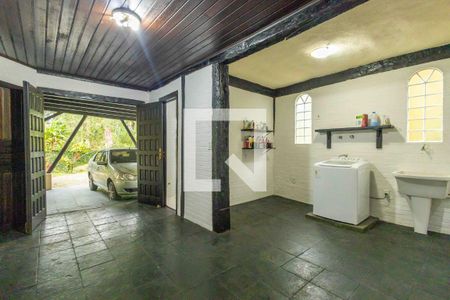 Casa à venda com 400m², 4 quartos e 4 vagas Casa à venda com 400m², 4 quartos e 4 vagasÁrea de Serviço