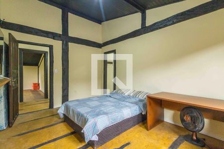 Casa à venda com 400m², 4 quartos e 4 vagas Casa à venda com 400m², 4 quartos e 4 vagasSuíte 2