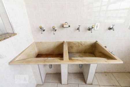 Casa à venda com 137m², 2 quartos e 8 vagasÁrea de serviço 