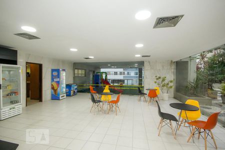 Apartamento para alugar com 76m², 2 quartos e 1 vaga Apartamento para alugar com 76m², 2 quartos e 1 vagaÁrea comum
