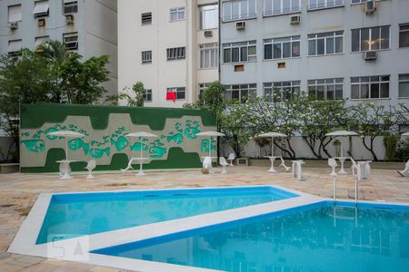 Apartamento para alugar com 76m², 2 quartos e 1 vaga Apartamento para alugar com 76m², 2 quartos e 1 vagaÁrea comum - Piscina