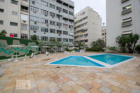 Apartamento para alugar com 76m², 2 quartos e 1 vaga Apartamento para alugar com 76m², 2 quartos e 1 vagaÁrea comum - Piscina
