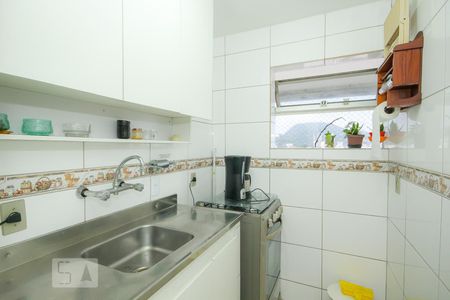 Apartamento para alugar com 76m², 2 quartos e 1 vaga Apartamento para alugar com 76m², 2 quartos e 1 vagaCozinha