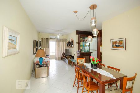 Sala de apartamento para alugar com 2 quartos, 76m² em Copacabana, Rio de Janeiro